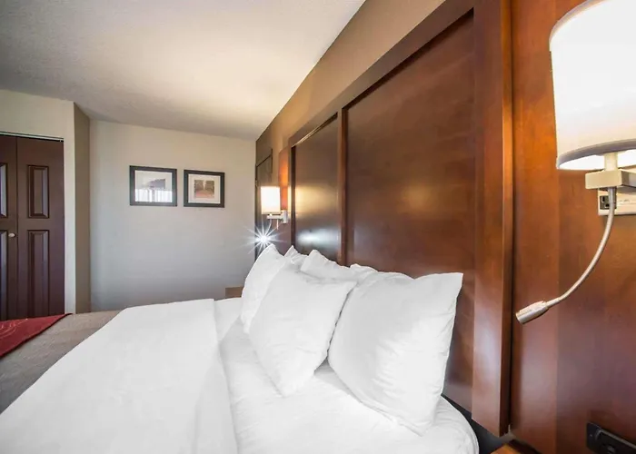 Quality Inn & Suites Boonville - Columbia